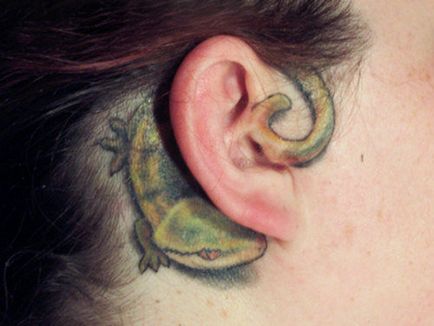 25 tatuaje foto pe ureche care iti plac