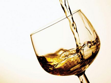 Alkohol az étrendben, hogyan lehet kombinálni alkohol étrend