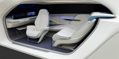 Автомобіль з 2030 го дисплеї замість стекол і жодної кнопки