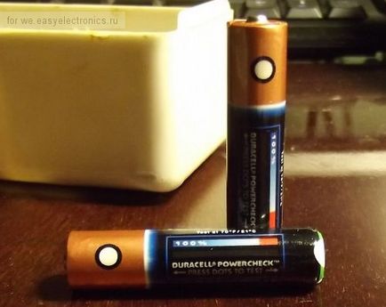 Baterie cu indicator de încărcare