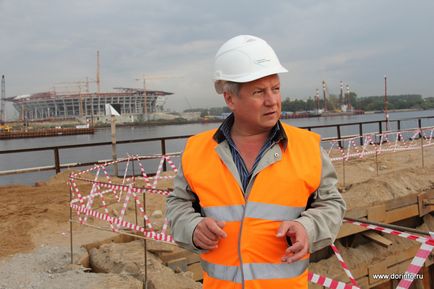 A központi rész ZSD St. Petersburg épület alatti és víz feletti (rész) A középső része a WHSD St. Petersburg, az építési a föld alatti és a víz felett