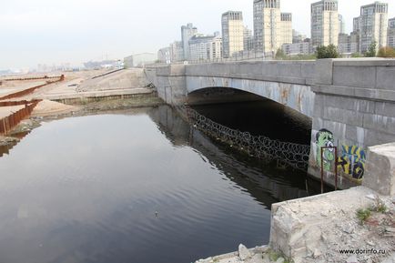 A központi rész ZSD St. Petersburg építési a föld alatt, és a víz felett (a központi rész ZSD St. Petersburg: építési föld alatti, és a víz felett) A középső része a WHSD St. Petersburg, az építési a föld alatti és a víz felett