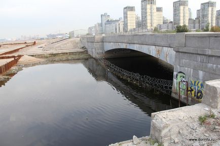 Центральний ділянку ЗСД в Санкт-Петербурзі будівництво під землею і над водою