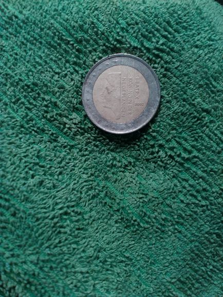 Чим чистити євро монети - аркуш паперу