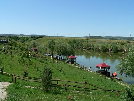 Pietre negre, sat de pescuit - pietre negre