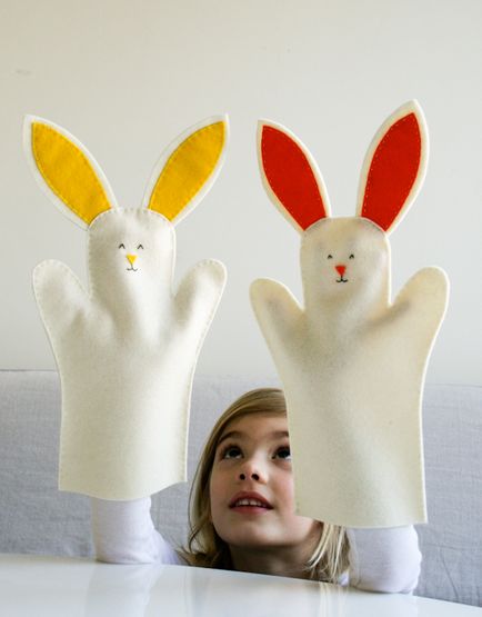 Робимо ляльку рукавичку своїми руками - шиємо іграшку зайця