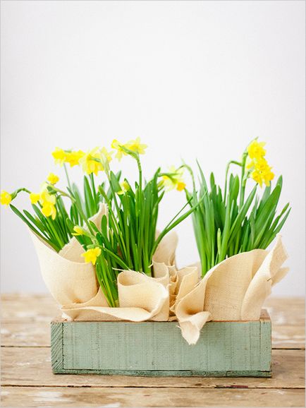 Realizăm compoziții de flori pentru Paste, o revistă online pozitivă