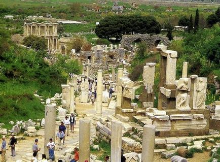 Ефес - історія, пам'ятки, екскурсії та ціни