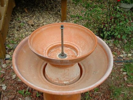 Fountain kerámia edények - egyszerű, eredeti és elegáns (szökőkút) Fountain kerámia edények - egyszerű, eredeti és elegáns