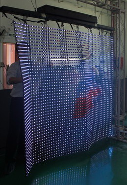 Гнучка світлодіодна сітка - світлодіодні екрани для вулиці й приміщень, led-екрани