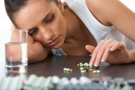 Fejfájás menopauza idején a nők, a tünetek és a kezelés (fájdalom) Fejfájás menopauza idején a nők tünetek és kezelés