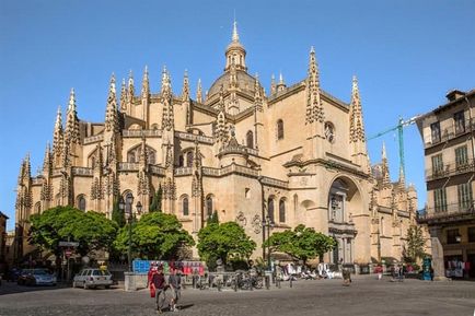 Orașul Segovia și atracțiile sale principale cu descrieri și fotografii