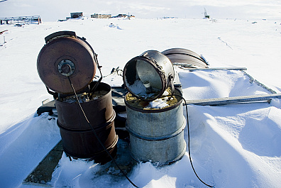 Cum se folosesc butoaiele în Arctica