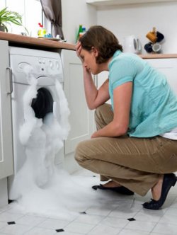Cum să conectați o mașină de spălat la o sursă de alimentare cu apă și canalizare