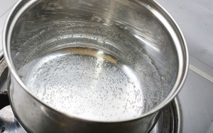 Ahogy olvad a csokoládé (csokoládé vízfürdő) Hogyan olvasztott csokoládé