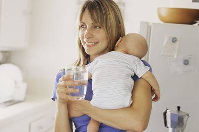 Cum să măriți lactația laptelui matern, creșteți cantitatea