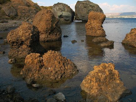 Rezervația naturală Karadag cum se ajunge acolo, monumente naturale, locuitori, rute