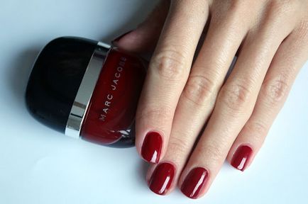 Лак кольору бургунди marc jacobs enamoured # 138 jezebel