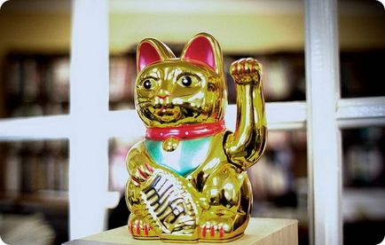 Maneki-neko - japoneză - pisică de fericire