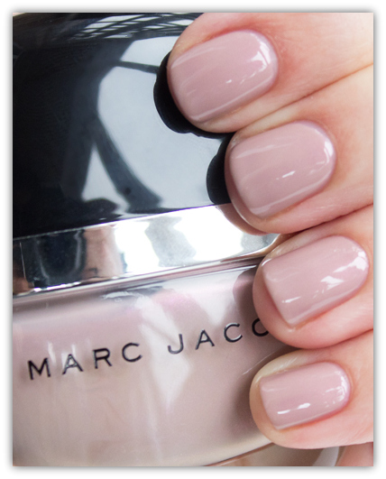 Marc jacobs fluorescent beige 142 enamored hi-shine nail lacquer swatches - review