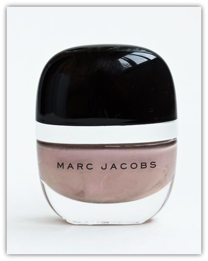 Marc jacobs fluorescent beige 142 enamored hi-shine nail lacquer swatches - review