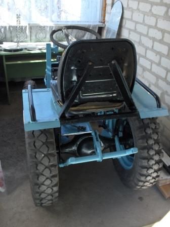 Traktor az Ural motorkerékpár kezüket Videó