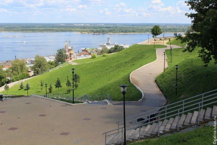 Fedorov Quay Nyizsnyij Novgorod - elegáns - egy labirintus - Oka a lejtőn, klub