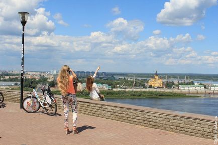 Fedorov Quay Nyizsnyij Novgorod - elegáns - egy labirintus - Oka a lejtőn, klub