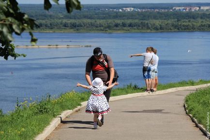 Набережна Федоровського в Нижньому Новгороді - витончений - лабіринт - на Окском схилі, клуб