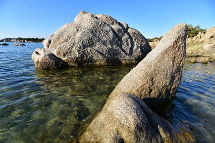 Ei bine, pe când m-am dus într-o excursie la luna de miere pe coasta de azur, o revistă despre Minsk