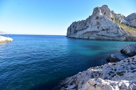 Ei bine, pe când m-am dus într-o excursie la luna de miere pe coasta de azur, o revistă despre Minsk