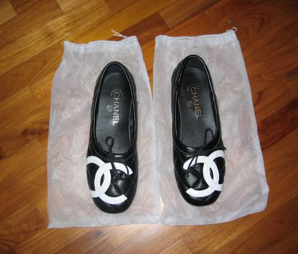 Distingem pantofii reali de chanel de fals