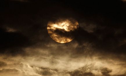 Trecerea lui Venus peste discul soarelui, știri de fotografie