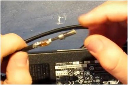 Javítás laptop hálózati adapter csatlakozó