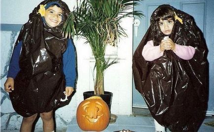 A legostobább és ijesztő Halloween jelmez gyerekeknek, szülőknek csinálni umkra kezek