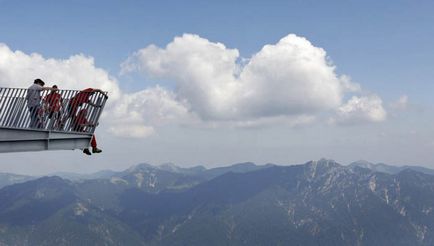 Cele mai înalte platforme de observare din lume, pe care toată lumea ar trebui să le viziteze