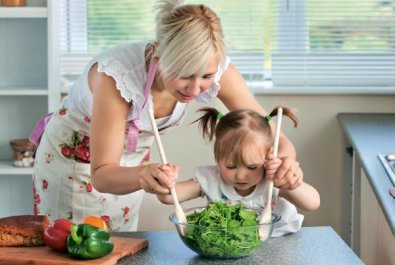 chef magát tanítani a gyermeket, hogy főzni korán