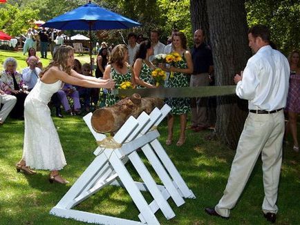 Смішні весільні традиції