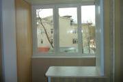 Combinarea unei camere cu un balcon sau o loggie a prețului, o fotografie și un video