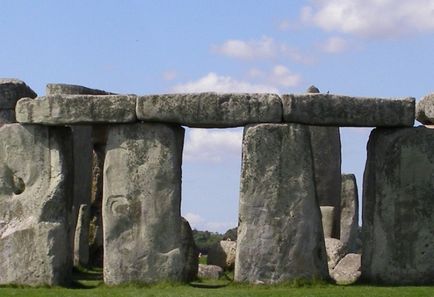 Fapte și legende din Stonehenge, punct de plecare