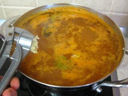 Суп з фаршу і картоплі - покроковий рецепт з фото на