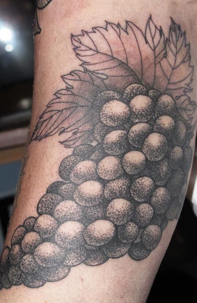 Tattoo grapes - sensul, schițe și fotografii de tatuaje