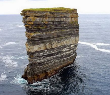 Топ-10 найзнаменитіші морські скелі