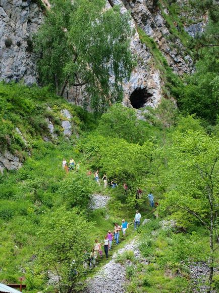 Uimitoare peșteri Tavda din Altai