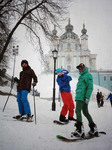 La Kiev, pentru a doua zi, ninsoarele anormale continuă