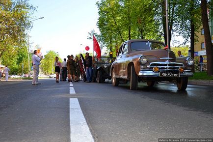 Всі тони святкова хода в Сарові присвячене дню перемоги