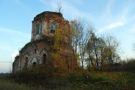 Заміська поїздка 5 примітних місць Ропши