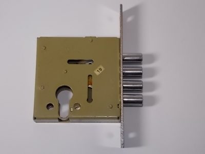 Încuietorile pentru uși metalice din China sunt caracteristicile alese