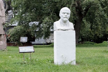 9 Mituri despre monumentele lui Lenin