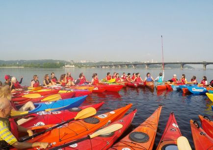 Szabadidős tevékenységek a víz, kajak, sup és ébred, hogy minden - veter csinálni